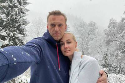 Алексей Навальный - Юлий Навальная - ФРГ ответила на вопрос о спонсорах проживания Навального в Германии - lenta.ru - Германия