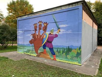 В Петербурге закрасили граффити с Горынычем, олицетворяющим трех Вишневских (фото)