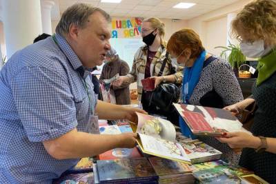 Фестиваль «Книжная яблоня» открылся в Пскове в четвертый раз