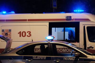 У магазина в Москве нашли тела двух мужчин и женщину без сознания