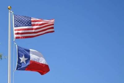 Губернатор Техаса призвал Байдена ввести режим ЧС из-за наплыва мигрантов