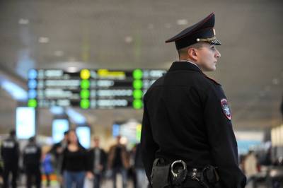 Информация о бомбе в аэропорту Домодедово оказалась ложной