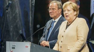 Меркель освистали на прощальной встрече с избирателями: «Нет, диктатуре!»