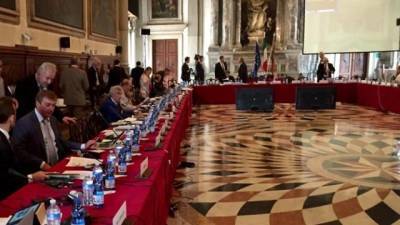 Венецианская комиссия примет решение по законопроекту об олигархах в декабре