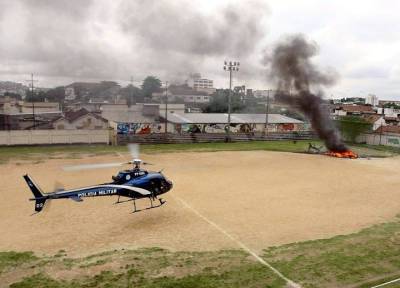 У нелегальных золотодобытчиков в Рио-де-Жанейро изъяли полицейский вертолет