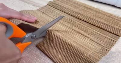 Из бамбуковой салфетки и кусочек ткани: прекрасная идея для порядка и уюта