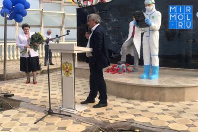 В Дагестане открыли первую в мире скульптуру «Врачам и ученым, борющимся с COVID-19»