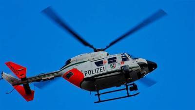 Полиция задержала мужчину, который взял в заложники людей в Германии