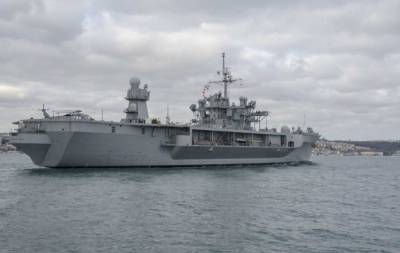 Portsmouth: Слежка британского авианосца за кораблём ВМФ РФ "Смольный" оказалась ошибкой