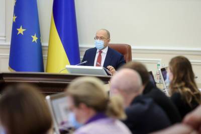 От крупного штрафа до лишения свободы: В Украине хотят ужесточить ответственность за подделку ковид-сертификатов