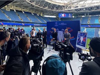 Новый логотип финала Лиги чемпионов показали на «Газпром Арене»
