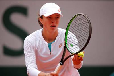 Полька Свёнтек победила Путинцеву во 2-ом круге WTA Premier
