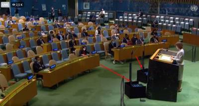 Санду ошеломила пустой зал ООН очередным изгнанием российских...