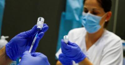 11 тысяч латвийцев так и не пришли за своей второй прививкой от коронавируса