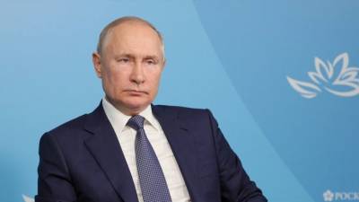 Песков сообщил о состоянии соблюдающего режим самоизоляции Путина