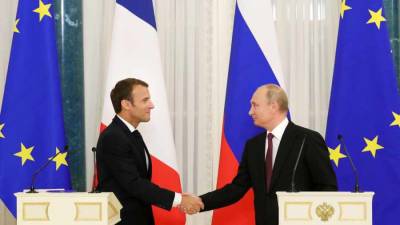 Париж задумался о выходе из НАТО и расширений отношений с Москвой