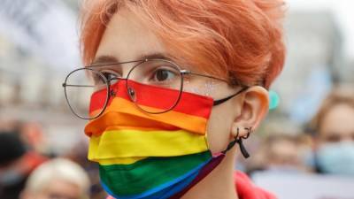 В Киеве тысячи горожан вышли на Марш равенства под лозунгом "Страна для всех"