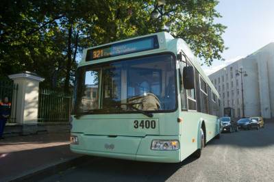Авария на сетях на Седова отменила движение троллейбуса №14