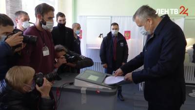 Дрозденко проголосовал на УИК131 в Лупполово