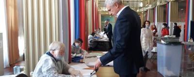 Губернатор Магаданской области стал первым проголосовавшим среди глав регионов