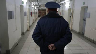 В Петербурге арестант "Крестов" из милосердия задушил сокамерника-колясочника