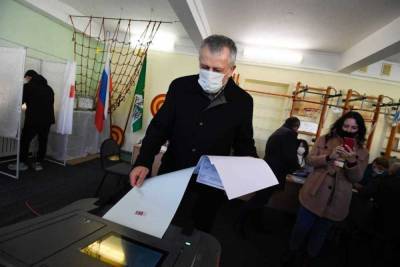 Губернатор Ленобласти Александр Дрозденко проголосовал в Лупполово