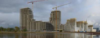 Продажи новых квартир в Петербурге упали на четверть