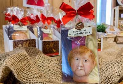В Германии начали продавать марципаны в форме головы Ангелы Меркель