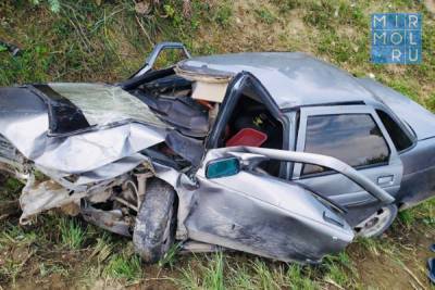 В Дагестане мужчина погиб в результате падения автомобиля в обрыв