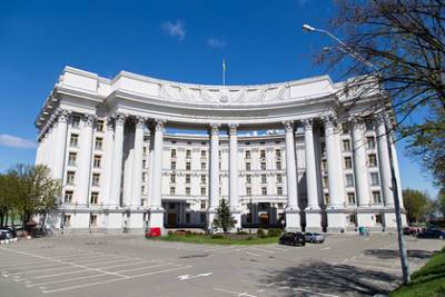 МИД Украины заявил об уничтожении инфраструктуры мирного процесса в Донбассе