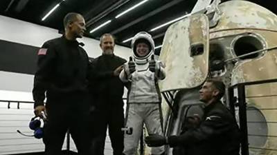 Непрофессиональные астронавты благополучно вернулись на Землю