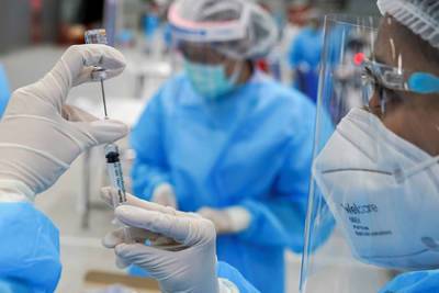 Украина получила 150 тысяч доз китайской вакцины от коронавируса