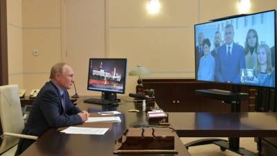 Путин провел встречу с губернатором и представителями Тульской области