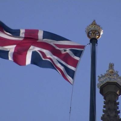 Великобритания смягчит правила въезда в страну