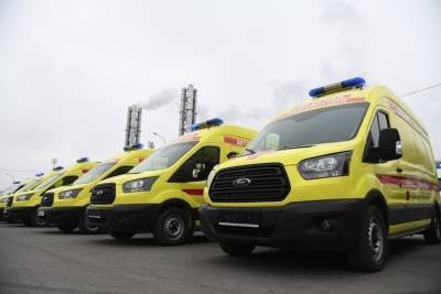 В астраханские больницы поступило 19 новых машин скорой помощи