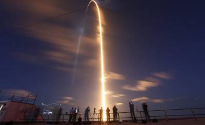 Корреспондент (Украина): SpaceX отправила в космос первых туристов