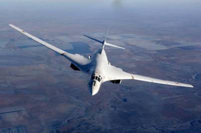 Российские ракетоносцы Ту-160 над Балтикой встревожили НАТО