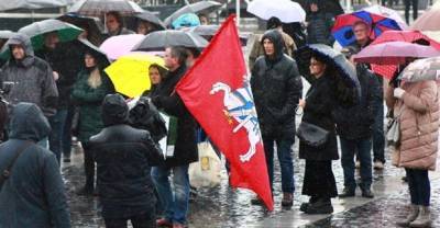Жители Вильнюса провели очередную акцию протеста против ограничений для непривитых
