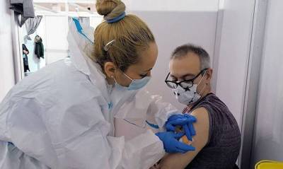 Россиянам предложили вакцина-туры в Сербию. Там можно привиться импортными препаратами