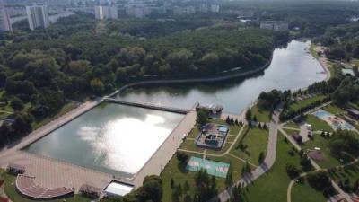 Специалисты благоустроят Большой Графский пруд на востоке Москвы