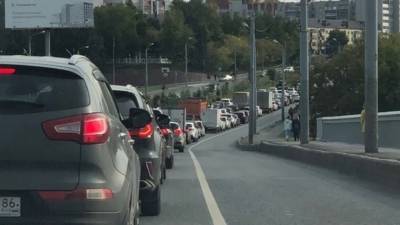 В Тюмени во вторник отключат светофоры на Республики и Ленина