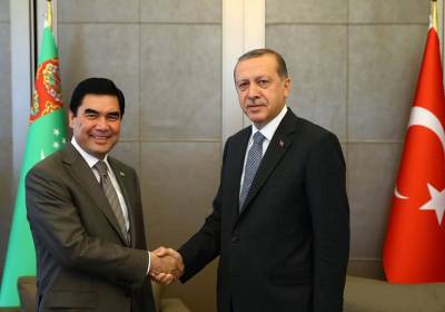 Туркмения играет в опасную игру, потворствуя проникновению НАТО на...