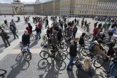 Велогонка обернется ограничениями движения в центре Петербурга 26 сентября