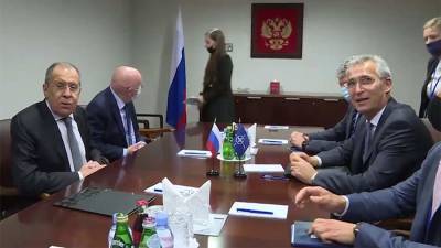 Лавров напомнил генсеку НАТО о предложениях России по деэскалации