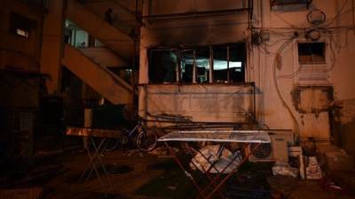 В Петах-Тиква загорелась квартира с тремя детьми: 12-летний мальчик при смерти