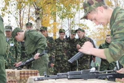 В Коле проходит областная военно-спортивная игра «Зарница»