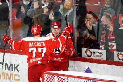 «Автомобилист» одержал первую домашнюю победу в новом сезоне КХЛ