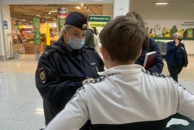 В Ивановской области начались рейды по выявлению подростков, разгуливающих по торговым центрам