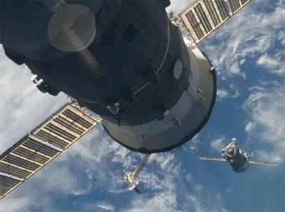Астронавт NASA: Трещины на МКС - серьезная проблема