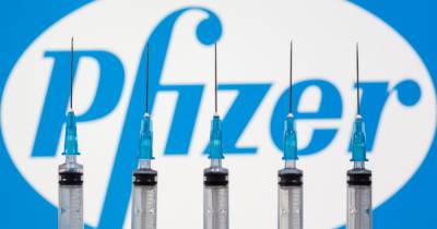 Украина получила еще три спецхолодильника для хранения вакцин Pfizer